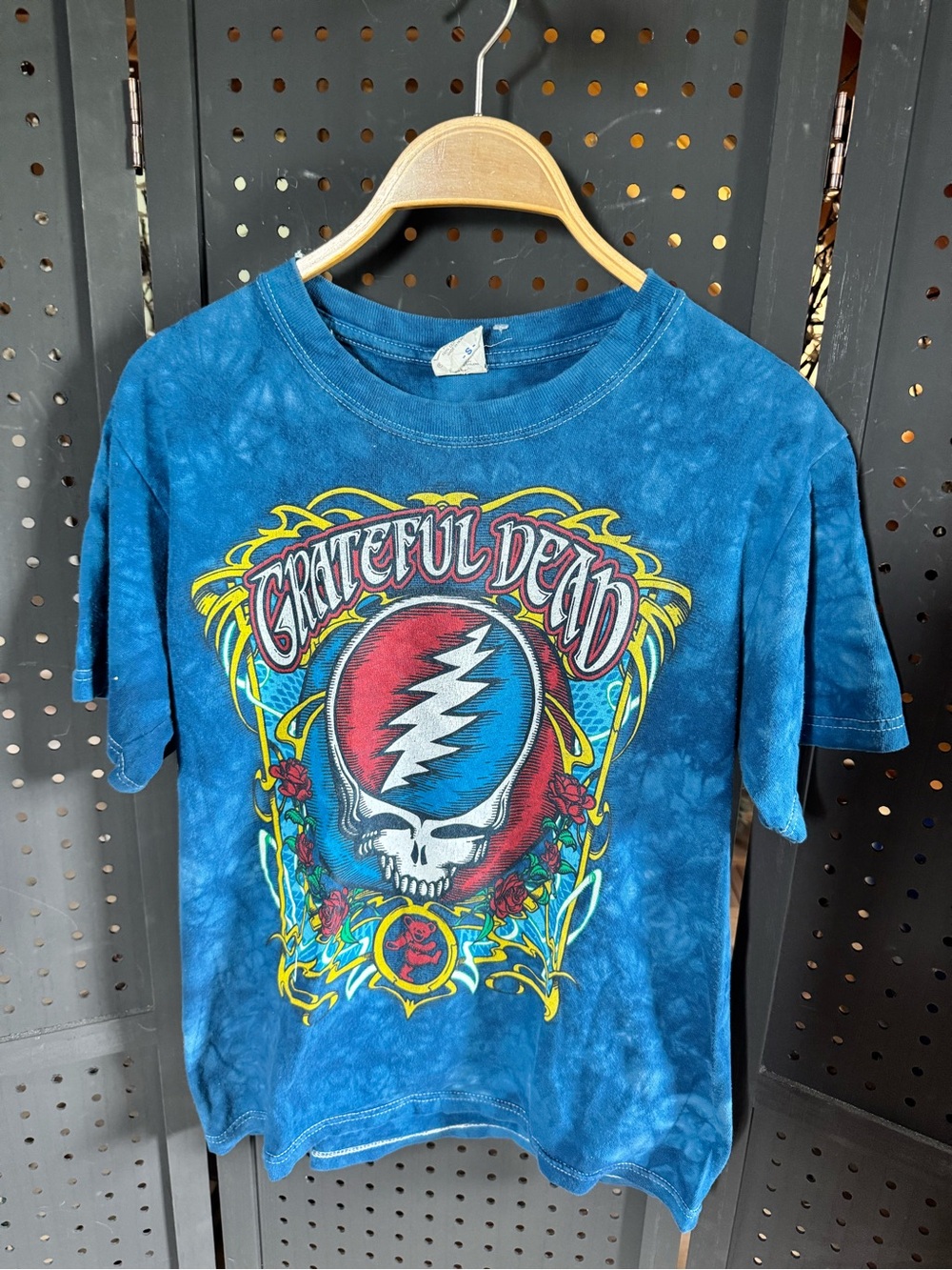 Grateful Dead Men's Blue Tie-Dye Graphic Tee